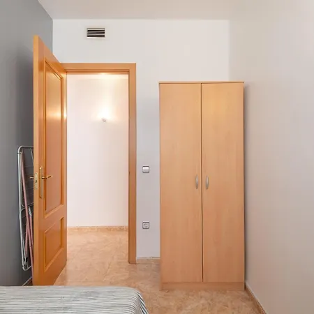 Apartment 3 Min, Wifi, Air Conditioning, Garage! *