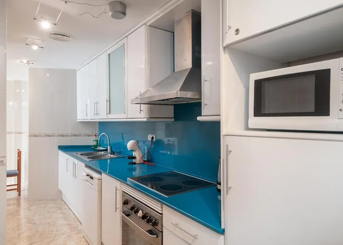 3 Min, Wifi, Air Conditioning, Garage! Appartement