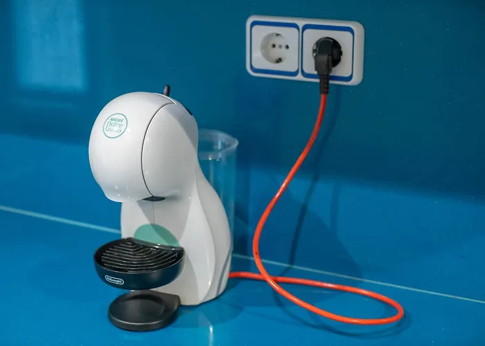 3 Min, Wifi, Air Conditioning, Garage! Apartment *