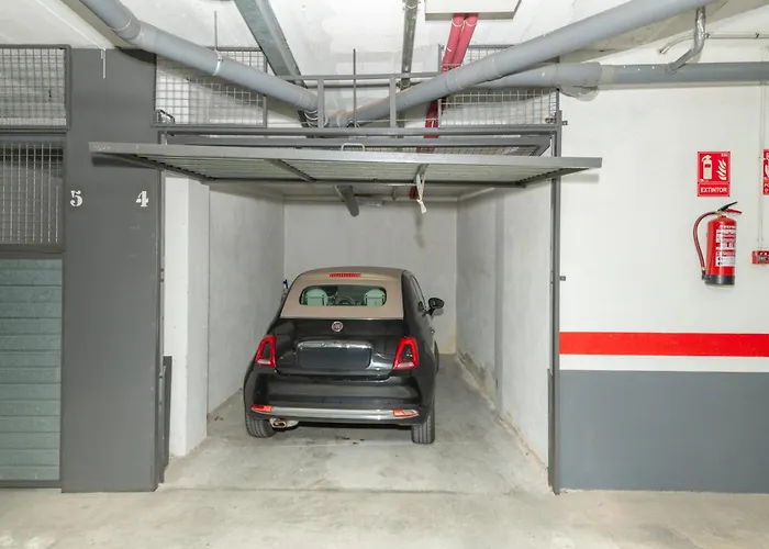 3 Min, Wifi, Air Conditioning, Garage! Apartment *