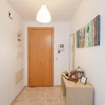 3 Min, Wifi, Air Conditioning, Garage! Lägenhet