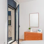 Lägenhet 3 Min, Wifi, Air Conditioning, Garage! *